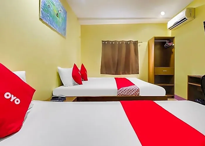 Oyo 902 Comfy Hotel 2*
