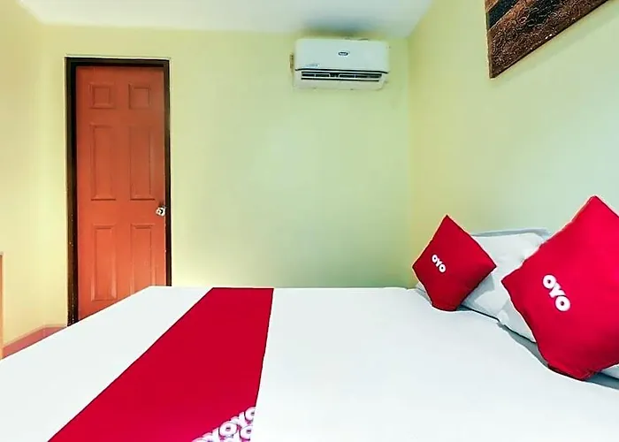 Hotel Oyo 902 Comfy 2*